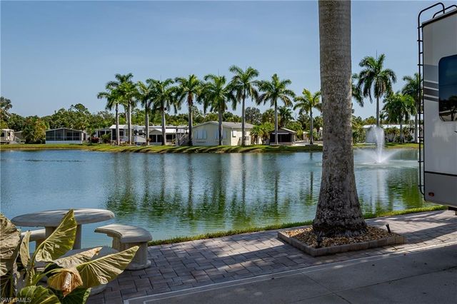 1146 Silver Lakes BLVD, Naples, FL 34114