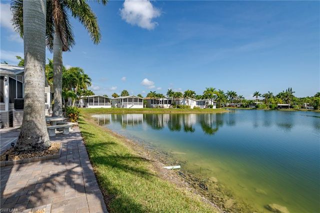 1146 Silver Lakes BLVD, Naples, FL 34114