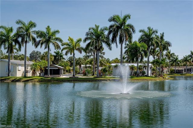 1146 Silver Lakes BLVD, Naples, FL 34114