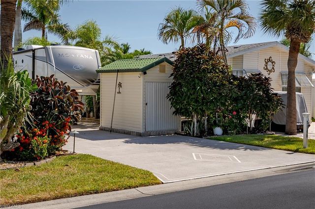 1146 Silver Lakes BLVD, Naples, FL 34114