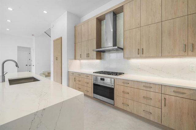 9516 Riverside Park Drive, Boca Raton, FL 33434