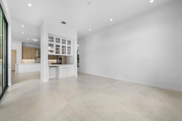 9516 Riverside Park Drive, Boca Raton, FL 33434