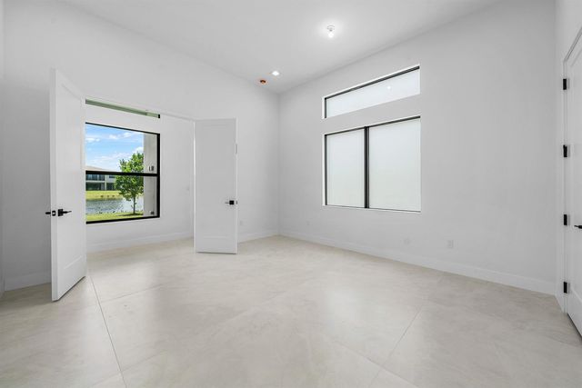 9516 Riverside Park Drive, Boca Raton, FL 33434