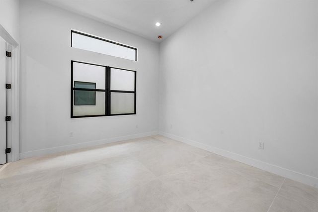 9516 Riverside Park Drive, Boca Raton, FL 33434