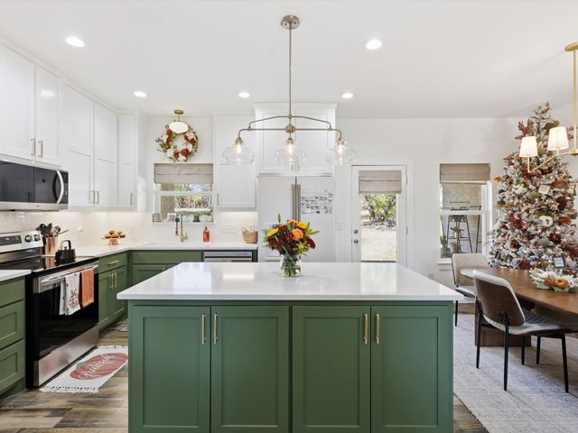 134 Hedges Circle, Weatherford, TX 76085