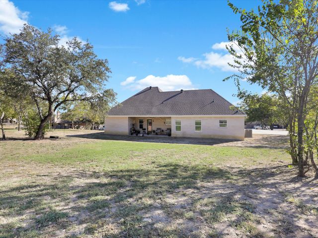 134 Hedges Circle, Weatherford, TX 76085