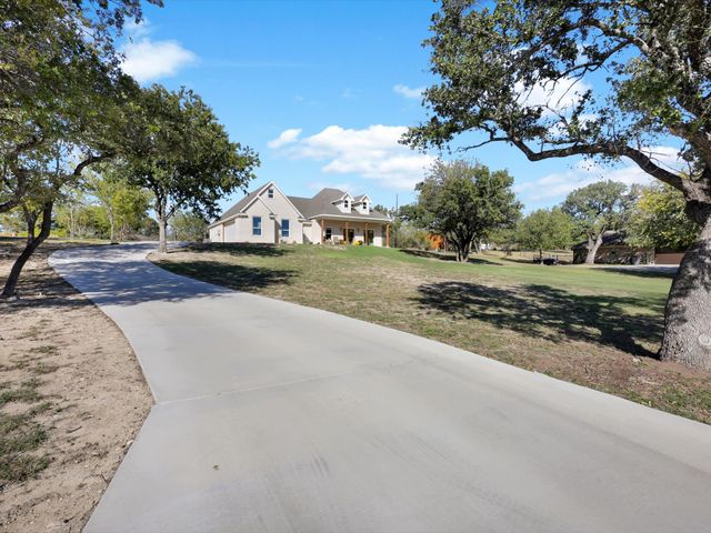 134 Hedges Circle, Weatherford, TX 76085