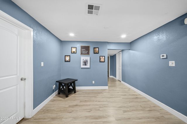 2006 W MONROE Street, Phoenix, AZ 85009