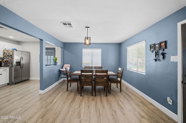 2006 W MONROE Street, Phoenix, AZ 85009