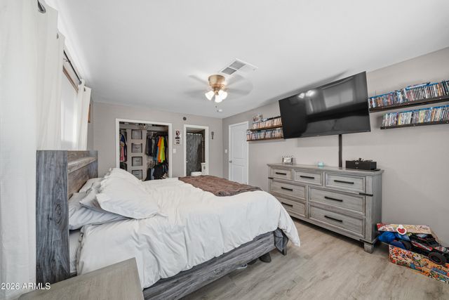 2006 W MONROE Street, Phoenix, AZ 85009