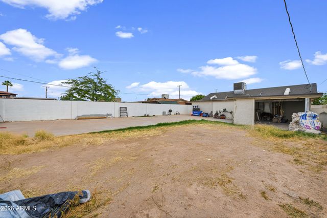 2006 W MONROE Street, Phoenix, AZ 85009