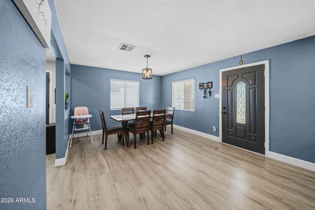 2006 W MONROE Street, Phoenix, AZ 85009