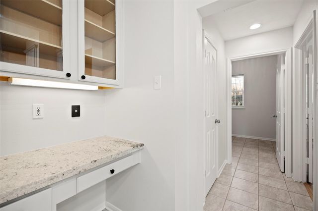 308 Meadow Trail Court, Friendswood, TX 77546