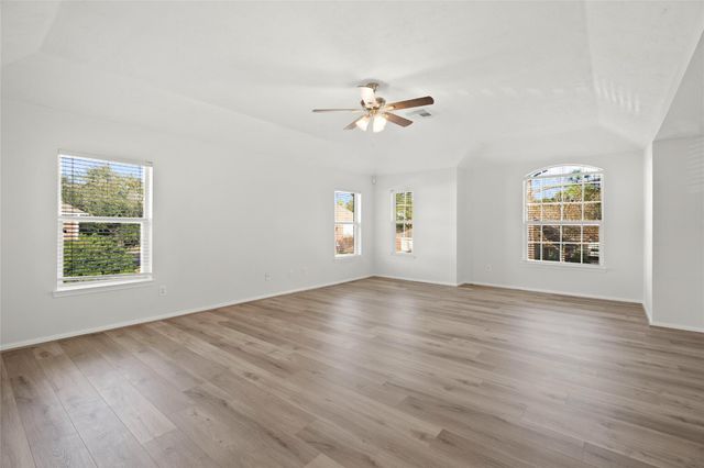 308 Meadow Trail Court, Friendswood, TX 77546