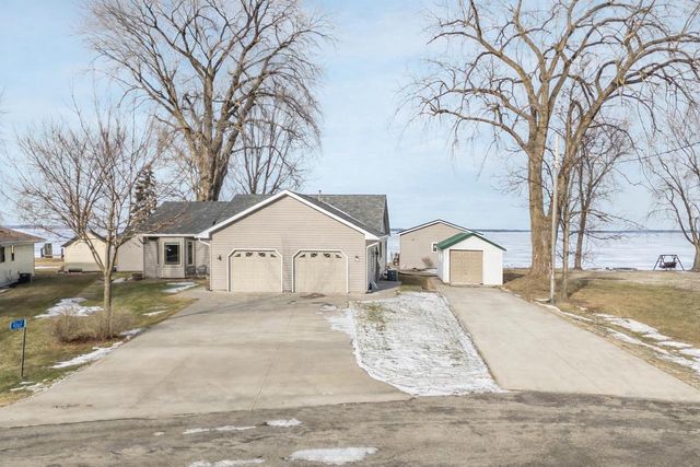 9302 BLANCO ROAD, Winneconne, WI 54986