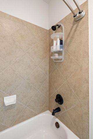 2474 Santa Barbara LOOP, Round Rock, TX 78665