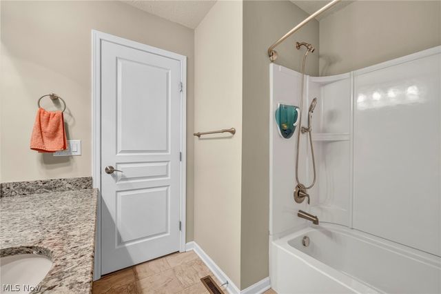 21017 Rockglen Drive, Strongsville, OH 44149