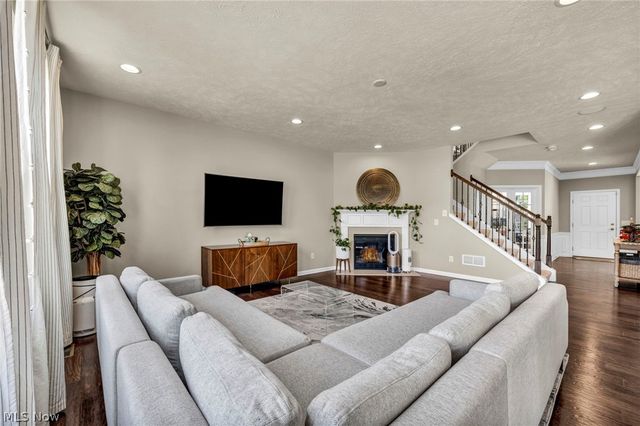 21017 Rockglen Drive, Strongsville, OH 44149