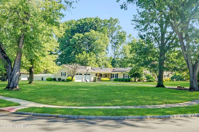 25 Ryan Road, Manalapan, NJ 07726