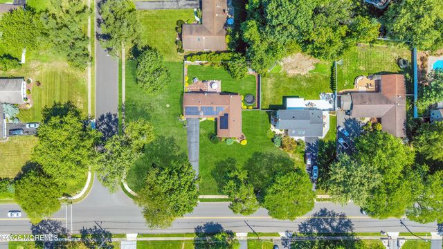 25 Ryan Road, Manalapan, NJ 07726