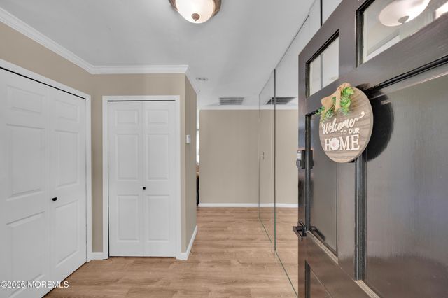 25 Ryan Road, Manalapan, NJ 07726