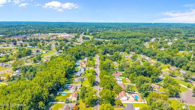 25 Ryan Road, Manalapan, NJ 07726