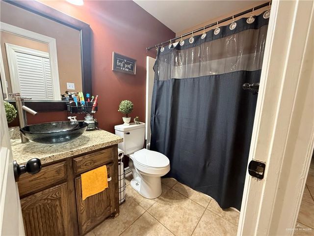 131 Davina Street, Mission, TX 78572