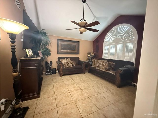 131 Davina Street, Mission, TX 78572
