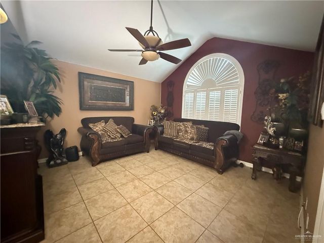131 Davina Street, Mission, TX 78572
