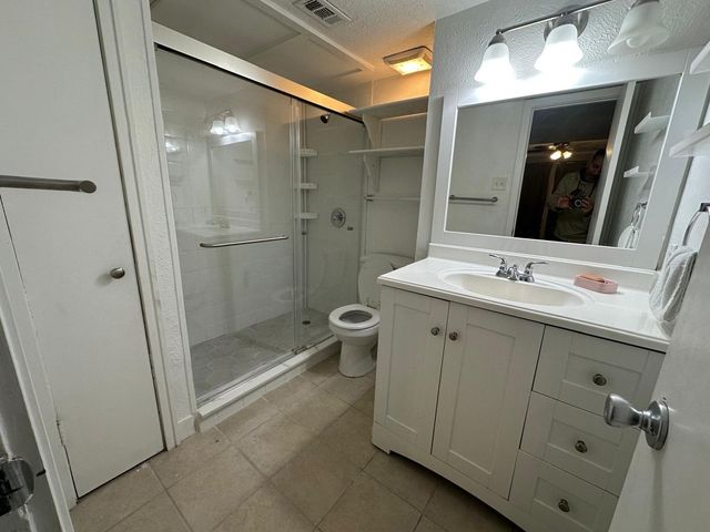 13701 Brookgreen Circle, Dallas, TX 75240