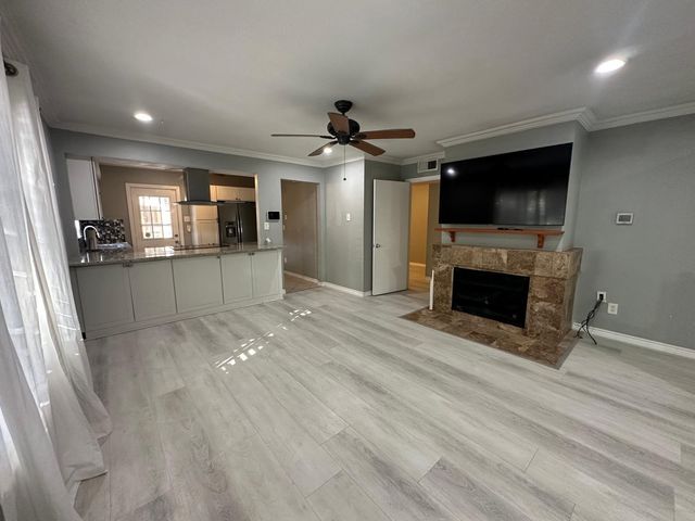 13701 Brookgreen Circle, Dallas, TX 75240