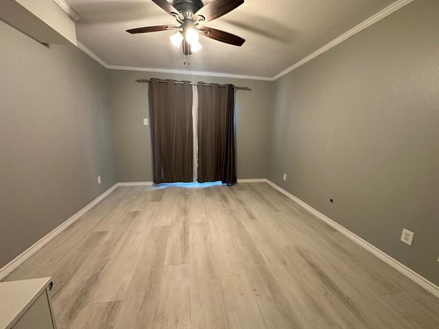 13701 Brookgreen Circle, Dallas, TX 75240
