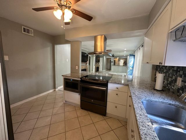 13701 Brookgreen Circle, Dallas, TX 75240