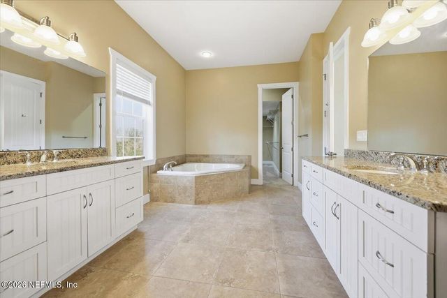 76 17TH Street, Atlantic Beach, FL 32233