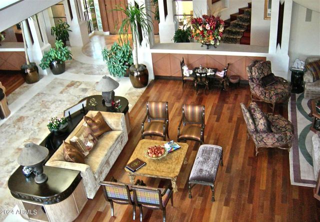 15 Biltmore Estates Drive, Phoenix, AZ 85016