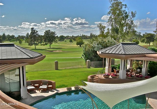 15 Biltmore Estates Drive, Phoenix, AZ 85016