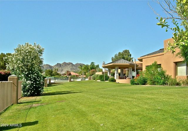 15 Biltmore Estates Drive, Phoenix, AZ 85016