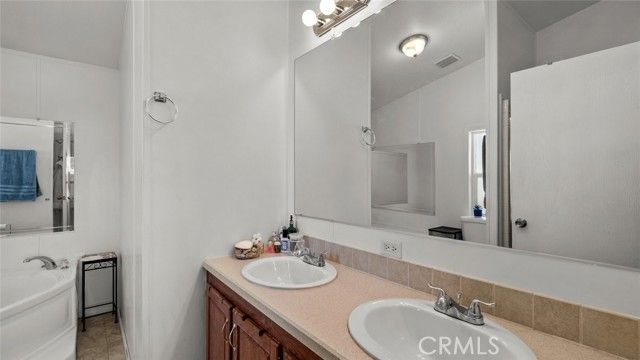 1501 E Avenue I 115, Lancaster, CA 93535