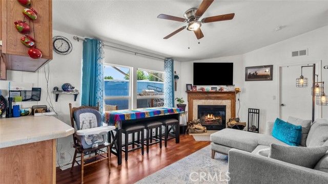 1501 E Avenue I 115, Lancaster, CA 93535