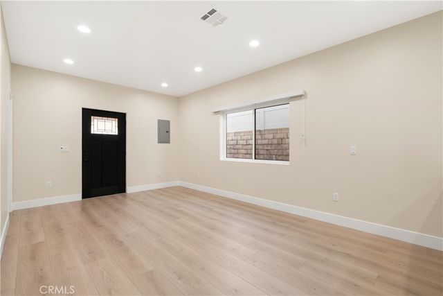 19953 Lassen Street, Chatsworth, CA 91311