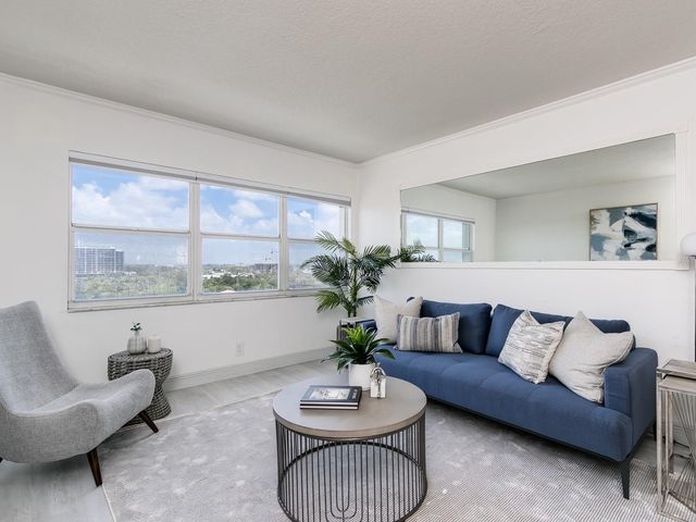 2555 NE 11th Street PH1, Fort Lauderdale, FL 33304