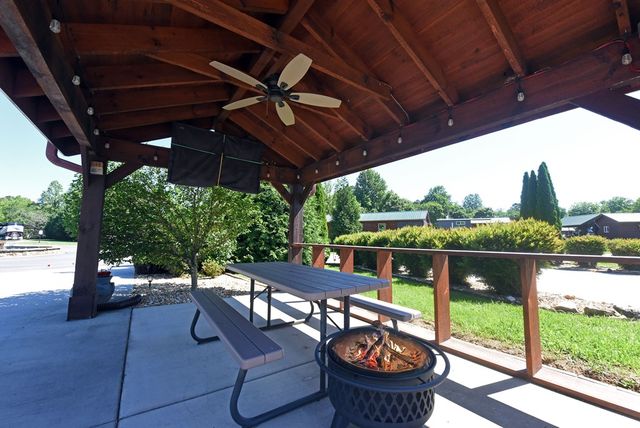 122 Mountain Creek Road, Blairsville, GA 30512