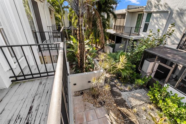 653 Cypress Ln 21B, Fort Lauderdale, FL 33305