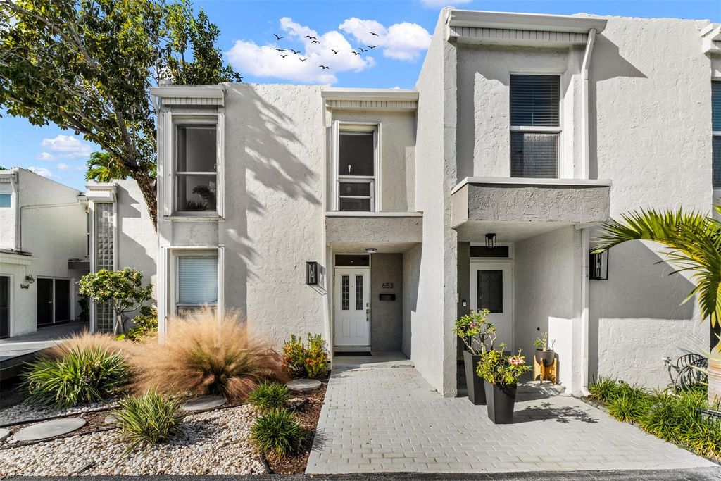 653 Cypress Ln 21B, Fort Lauderdale, FL 33305