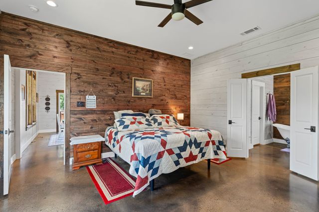 260 Peggy Lane, Gunter, TX 75058