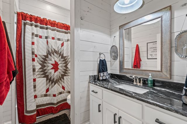 260 Peggy Lane, Gunter, TX 75058