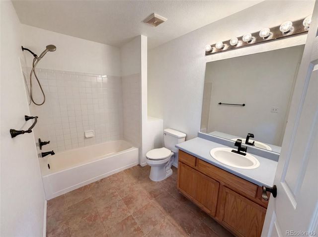 7190 Pine Hills Way, Littleton, CO 80125