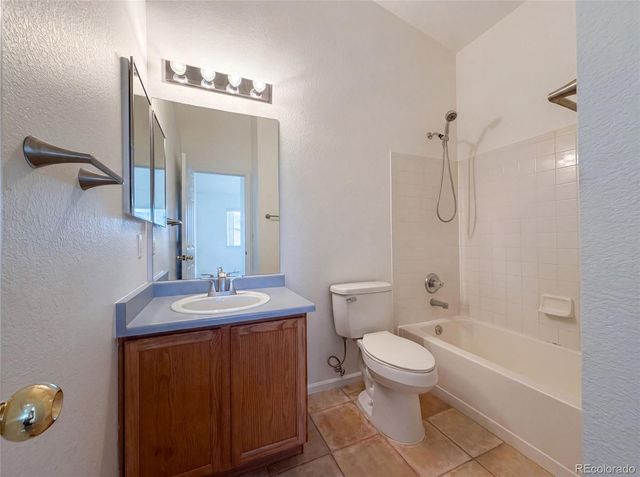 7190 Pine Hills Way, Littleton, CO 80125