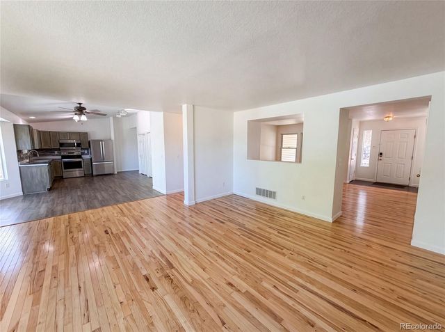7190 Pine Hills Way, Littleton, CO 80125