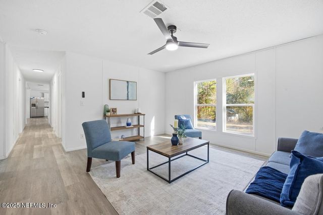 2025 BLUEBERRY BAY Court, Middleburg, FL 32068